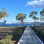 Rania - Porto Hydra *