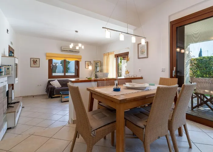 Rania - Porto Hydra Villa